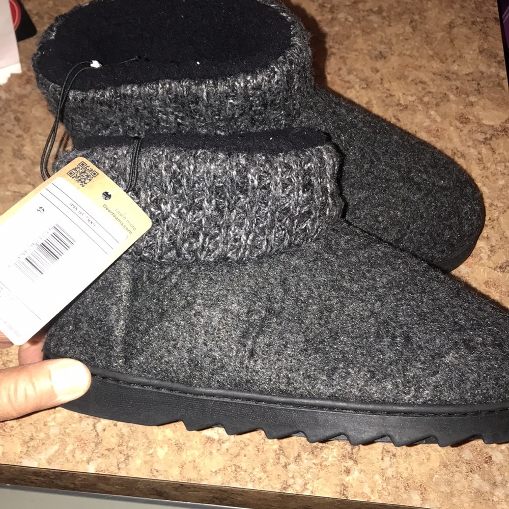 NWT Women's Dearfoams Ankle Boots - Picture 4 of 10